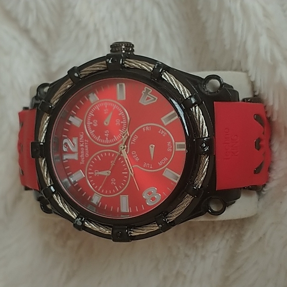 Men's Watch - Picture 1 of 8